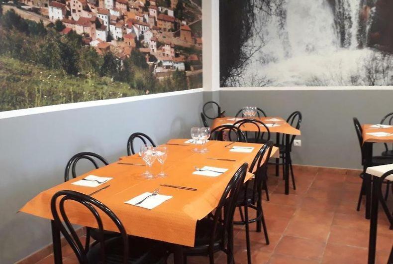 Hostal Los Ojos De Gabriel El Vallecillo Εξωτερικό φωτογραφία